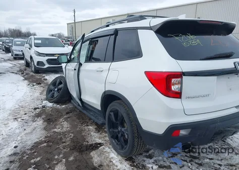 2021 Honda Passport Awd Elite z USA, uszkodzony, nr VIN 5FNYF8H01MB001928